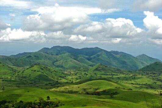 4 DAYS CHYULU WALKING SAFARI